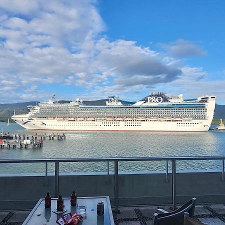 Ferienwohnung Cairns Waterfront Luxury At Harbourlights Exterior foto