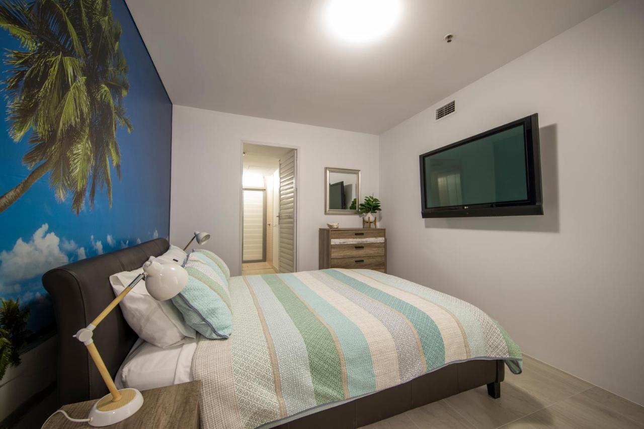 Ferienwohnung Cairns Waterfront Luxury At Harbourlights Exterior foto