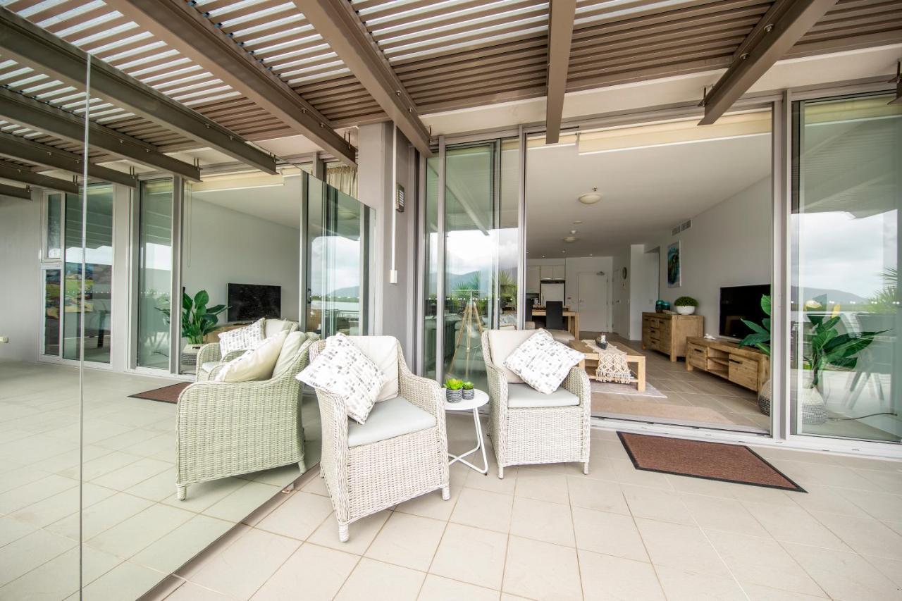 Ferienwohnung Cairns Waterfront Luxury At Harbourlights Exterior foto
