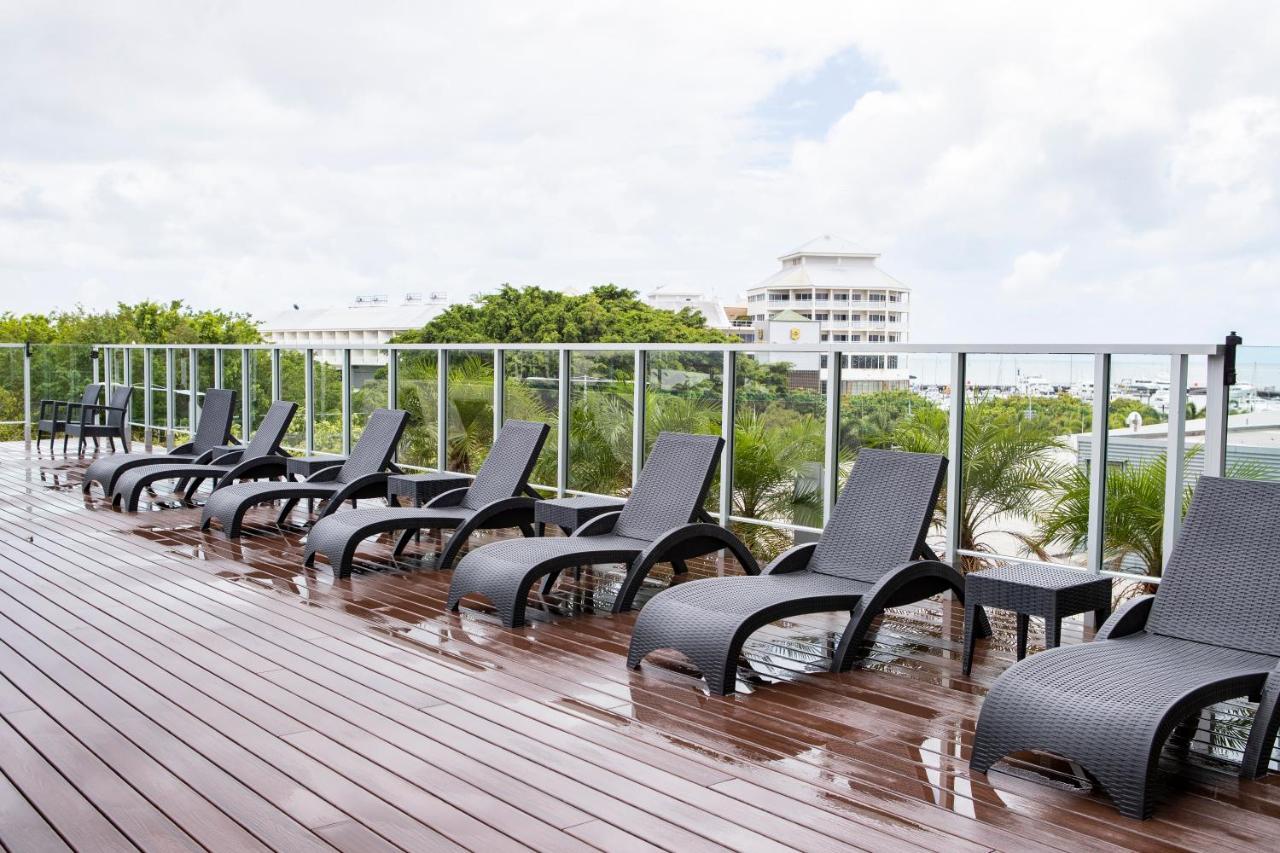 Ferienwohnung Cairns Waterfront Luxury At Harbourlights Exterior foto