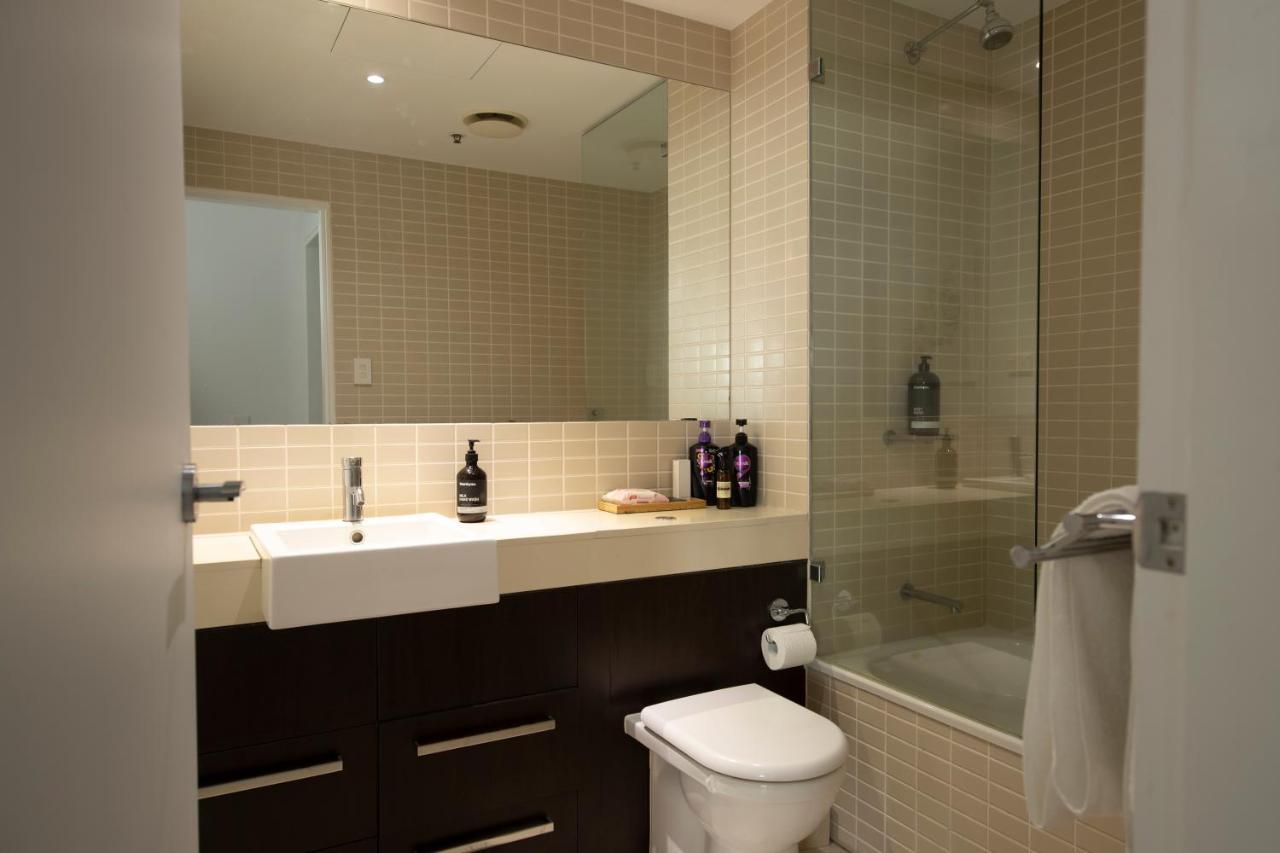 Ferienwohnung Cairns Waterfront Luxury At Harbourlights Exterior foto