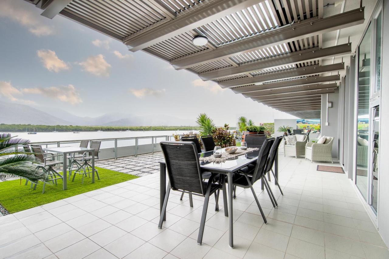 Ferienwohnung Cairns Waterfront Luxury At Harbourlights Exterior foto