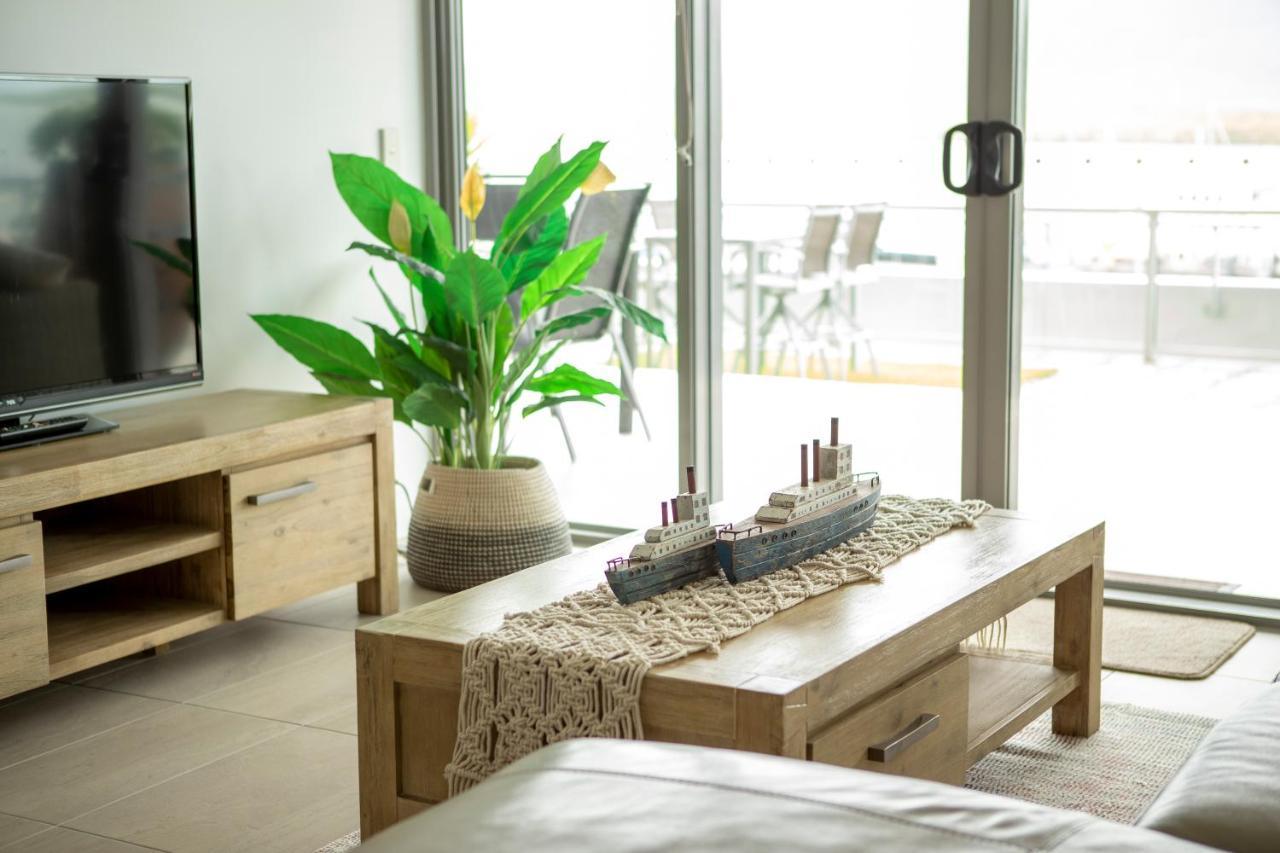 Ferienwohnung Cairns Waterfront Luxury At Harbourlights Exterior foto