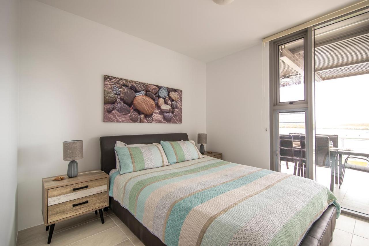 Ferienwohnung Cairns Waterfront Luxury At Harbourlights Exterior foto